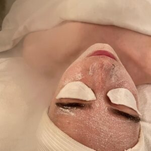 Vitamin C glow facial